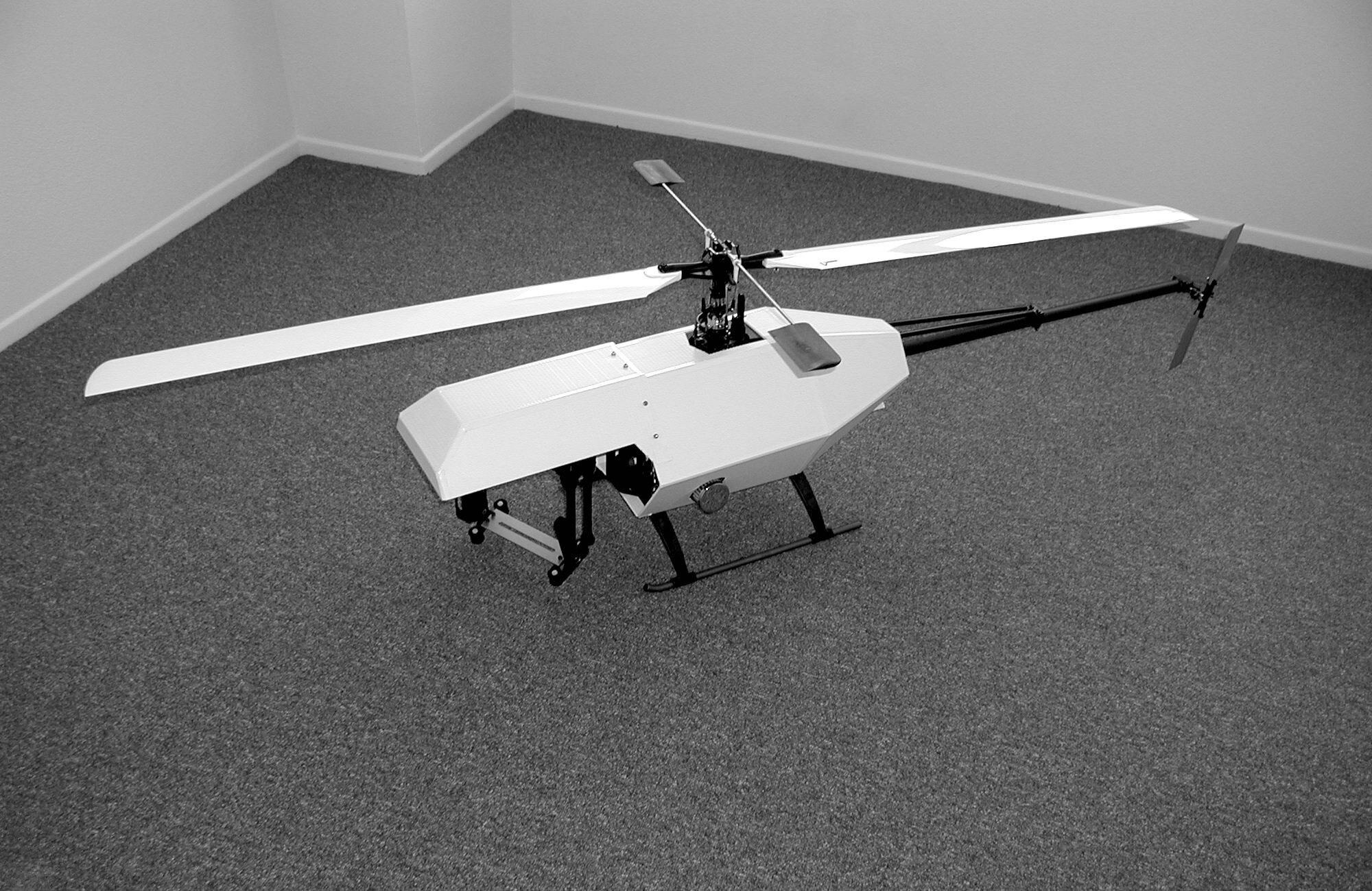 Stealth Single-Rotor UAV Recon